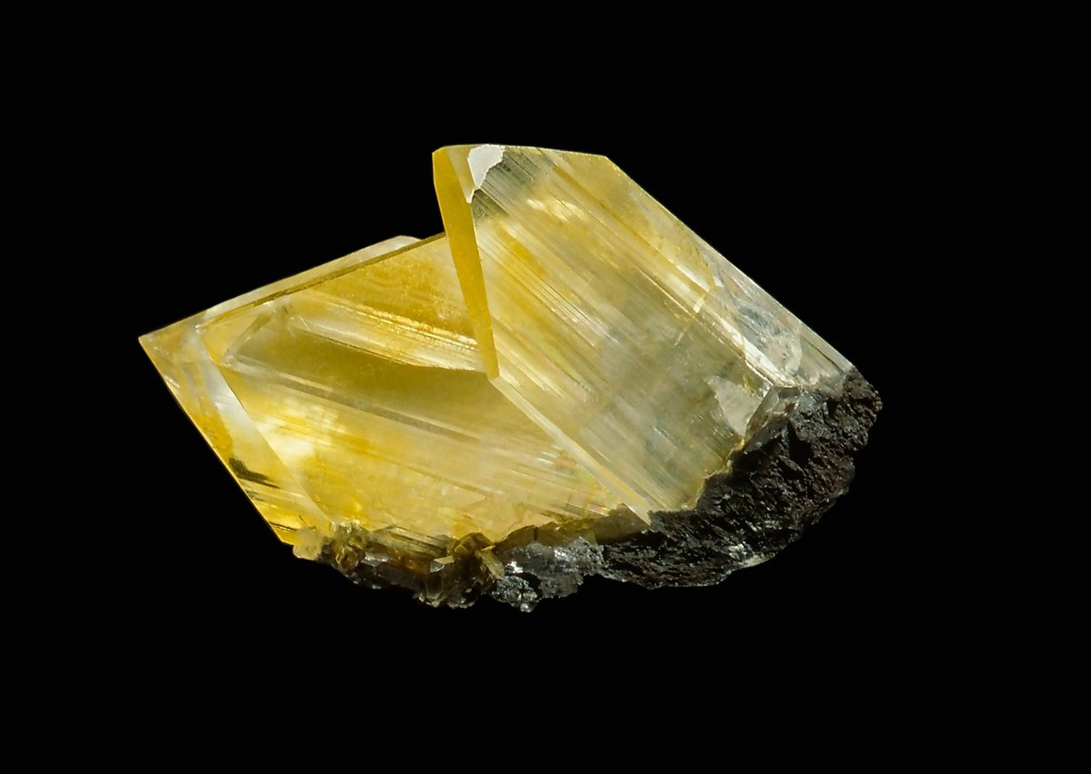 What Makes Minerals Dissolve Away? Find Out the Simple Science Behind It!