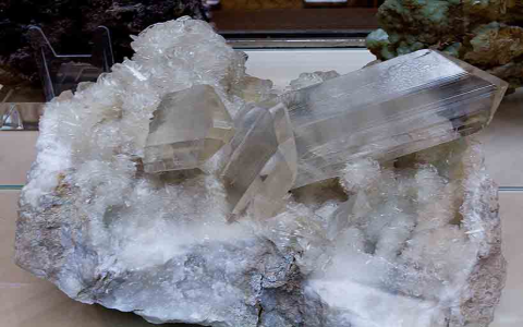 What Makes Minerals Dissolve Away? Find Out the Simple Science Behind It!