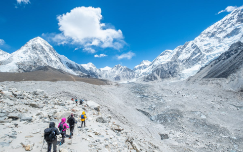 Bad Things to See Tumbling Down a Mountain? Ways to Avoid This Mountain Hazard.